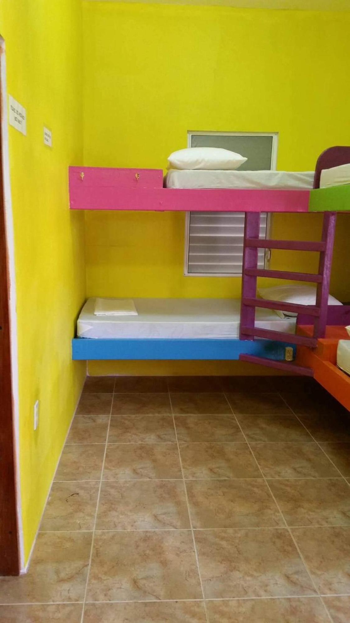 Travellers Palm Backpackers Hostel Caye Caulker Kültér fotó