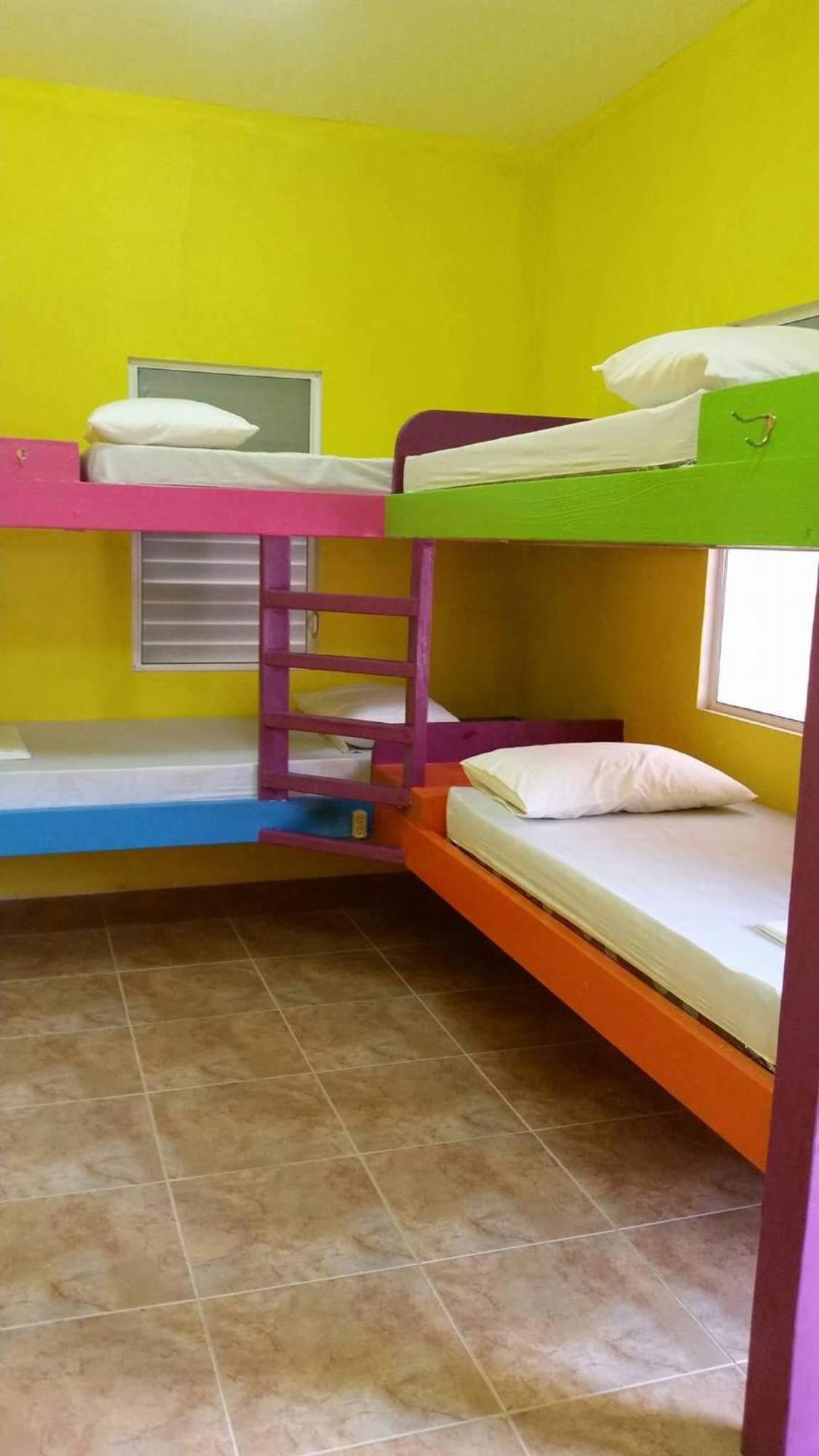 Travellers Palm Backpackers Hostel Caye Caulker Kültér fotó