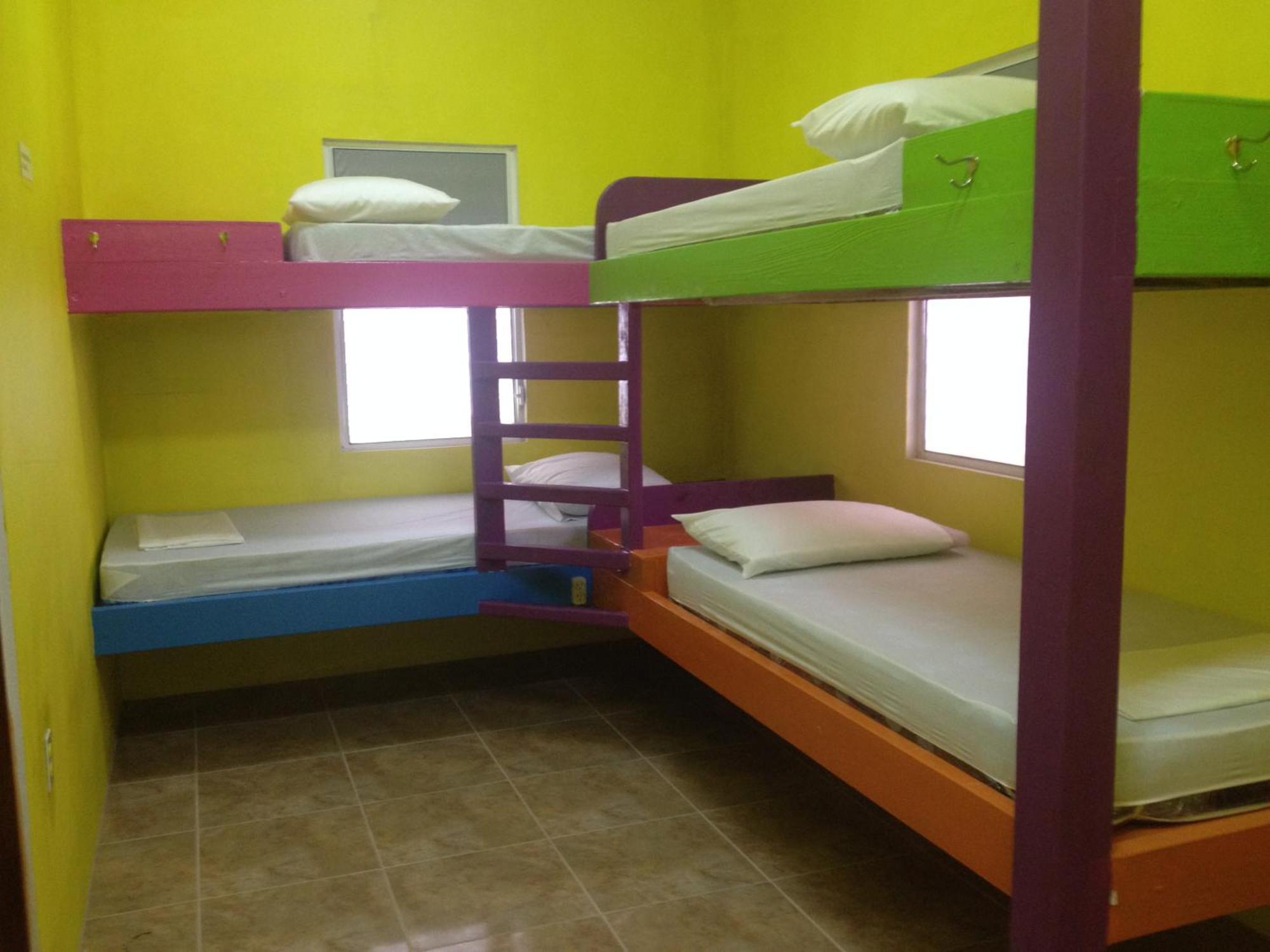 Travellers Palm Backpackers Hostel Caye Caulker Kültér fotó